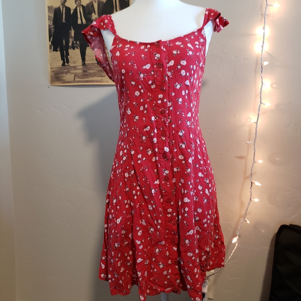 rufffle sleeve sundress